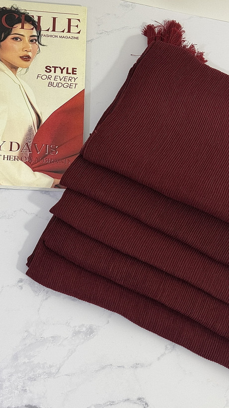 شال پلیسه ریز زرشکی بدون خط تا