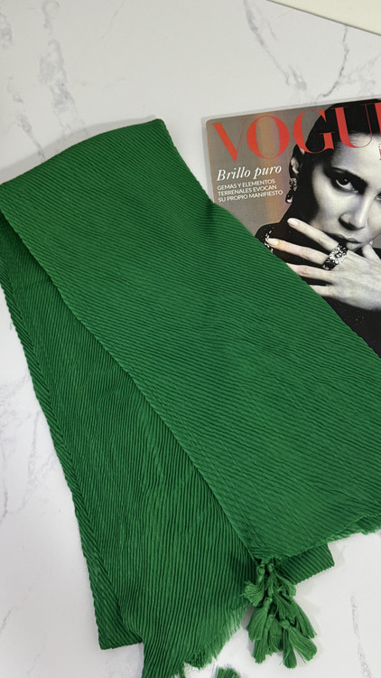 شال پلیسه سبز چمنی