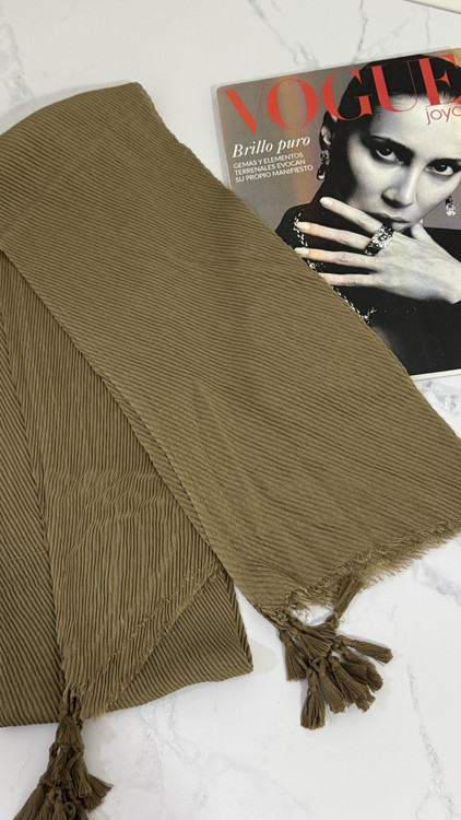 شال پلیسه نسکافه ای روشن