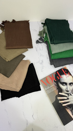 شال پلیسه میس مورال