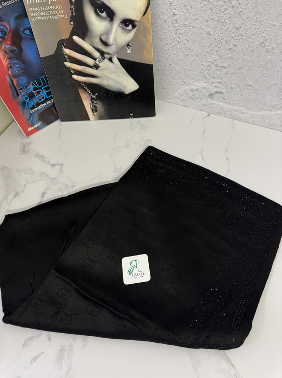 روسری مشکی دور نگین طرح گوچی