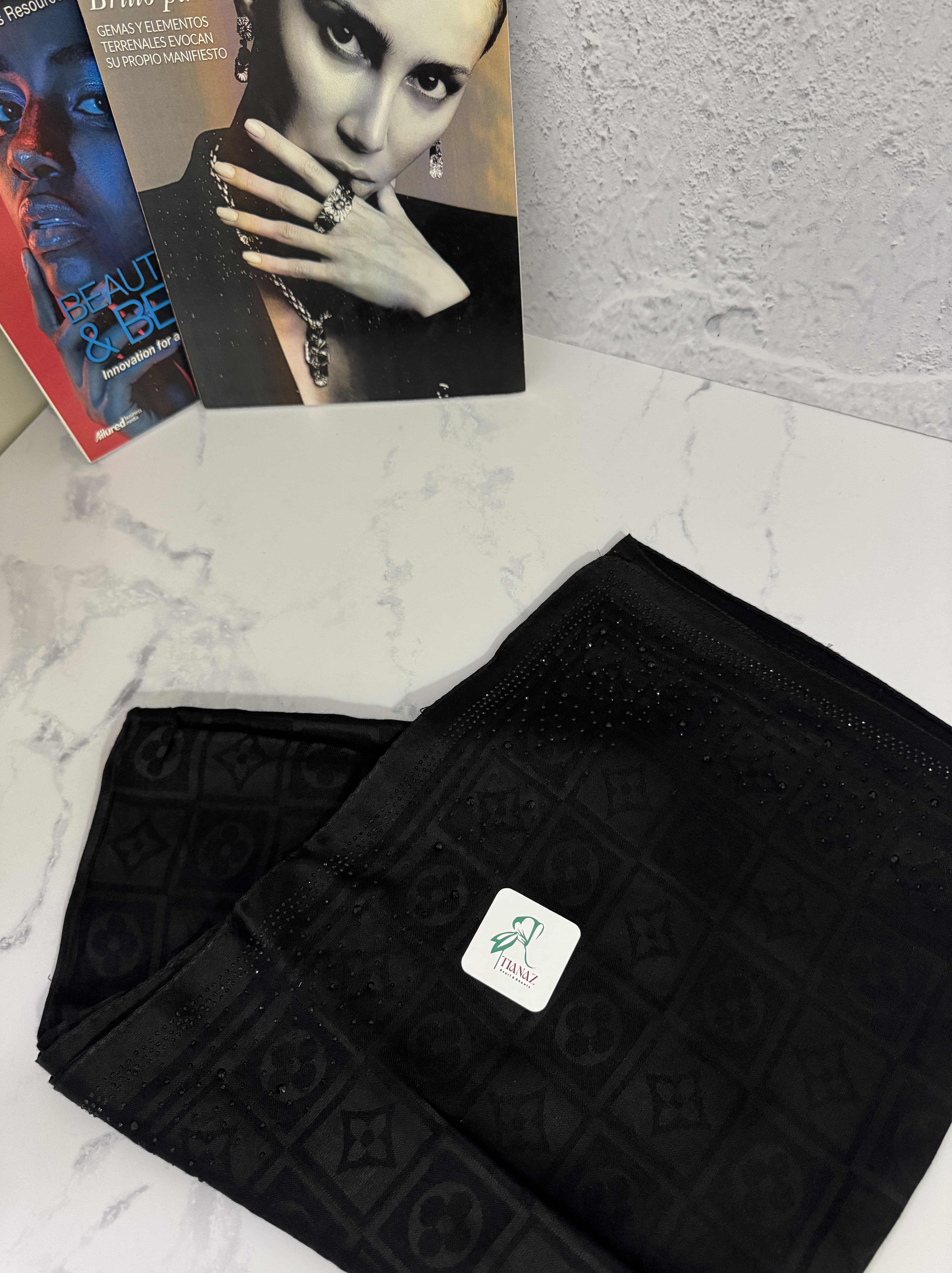 روسری مشکی دور نگین طرح لویی ویتون (ال وی) 4